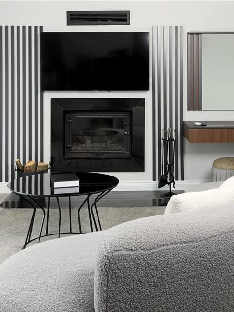 listing card gallery